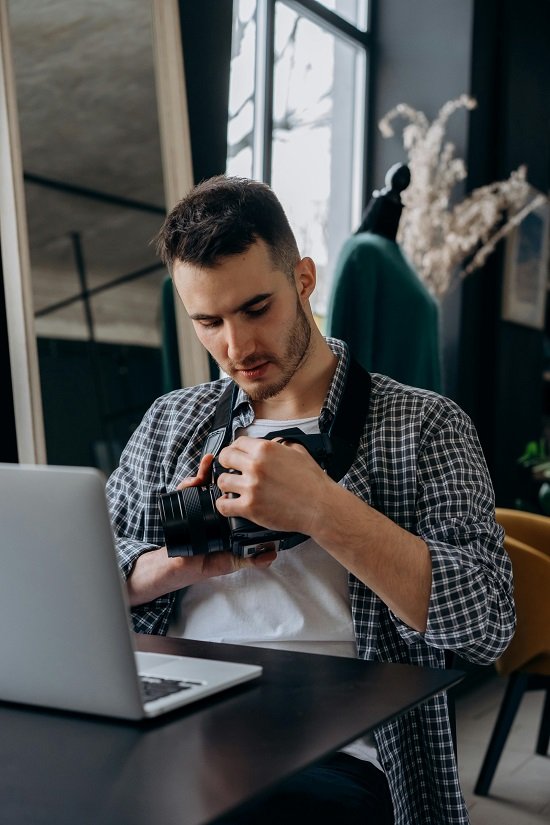 The Lie Of Productivity: Are You Productive or Just Busy? The Lie Of Productivity: Are You Productive or Just Busy?