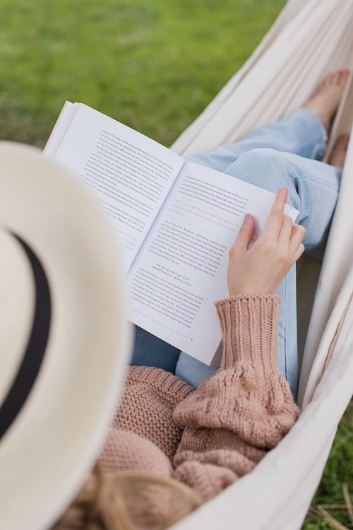 20 Wise And Relaxing Ways to Spend Your Day Off 20 Wise And Relaxing Ways to Spend Your Day Off